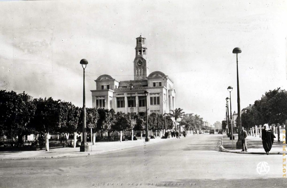 Hammam bou hadjar 522- Place Hotel de ville COLLECTION DES AMIS DE ND DE SANTA CRUZ.jpg